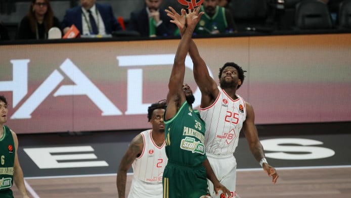 Ελληνική ομάδα για Οτούρου!