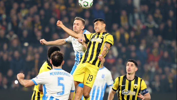 Απίστευτη διπλή ευκαιρία με Πινέδα και δοκάρι Κοϊτά! Live: ΑΕΚ-Κραϊόβα 0-0