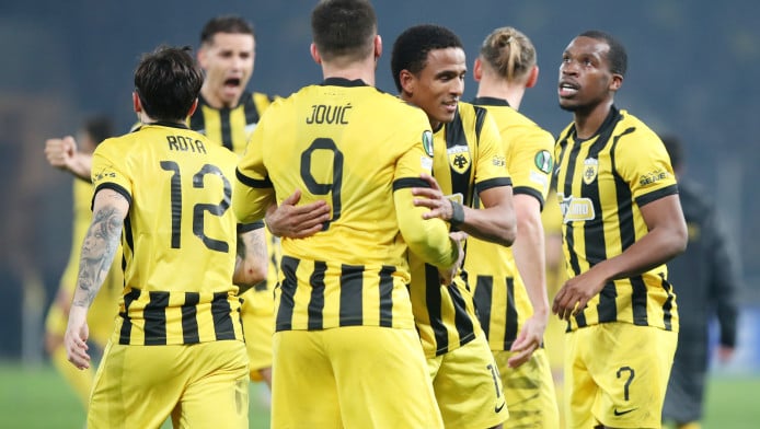 ΒΙΝΤΕΟ από εξέδρα: "Έκρηξη" στη Νέα Φιλαδέλφεια στο 3-2 της ΑΕΚ (ΒΙΝΤΕΟ)