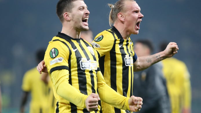 Δείτε ΞΑΝΑ και ΞΑΝΑ: Η ανατροπή ΕΠΟΣ της ΑΕΚ στο 98’ και στο 115’ (Vid HL)