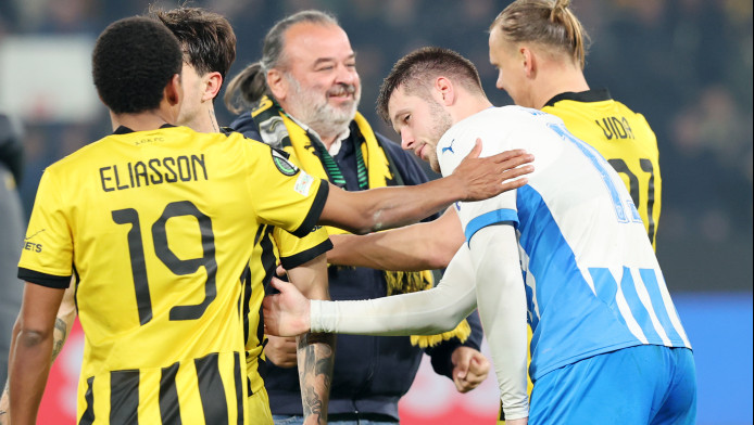 Έξαλλοι με τη διαιτησία στην Κραϊόβα μετά την επική ανατροπή της ΑΕΚ