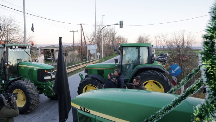 Καβγάς αγροτών on air για τα μπλόκα - «Γιατί με είπαν καλικάντζαρο;»