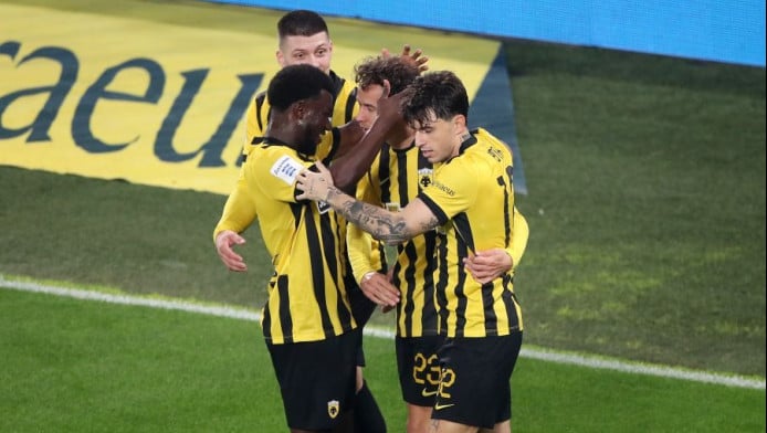 Τσακίρης: "Πειστική ξανά η ΑΕΚ, στέρησαν το χατ τρικ από Γιόβιτς"