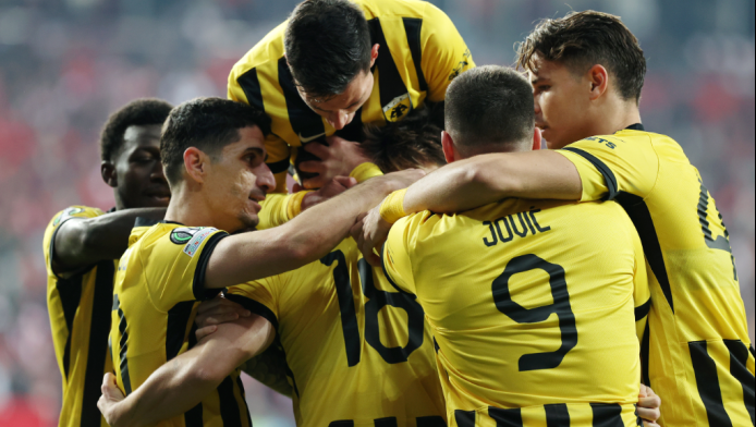 Με Λιούμπισιτς, Γκρούγιτς βασικούς η ΑΕΚ - Οι επιλογές Νίκολιτς