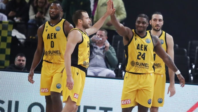 Αγχωτικά το 5 στα 5 η ΑΕΚ - Καρδιοχτύπια με Σίλβα (ΒΙΝΤΕΟ)