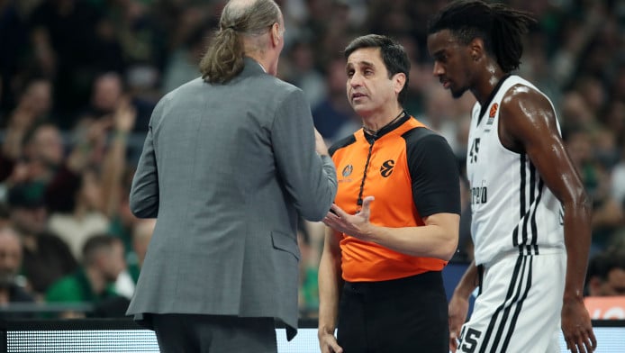 Ακέλε: «Ο Ολυμπιακός δεν χρειάζεται συστάσεις»