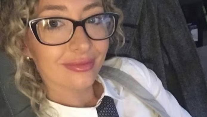 37χρονη καθηγήτρια ομολόγησε ότι έκανε επανειλημμένα σεξ με 15χρονο μαθητή!