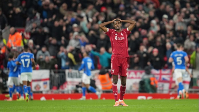 Η Λίβερπουλ πληρώνει την άμυνά της!