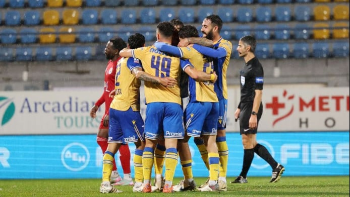 Πεντάρα Αστέρα σε Ηλιούπολη & περιμένει για πρόκριση 