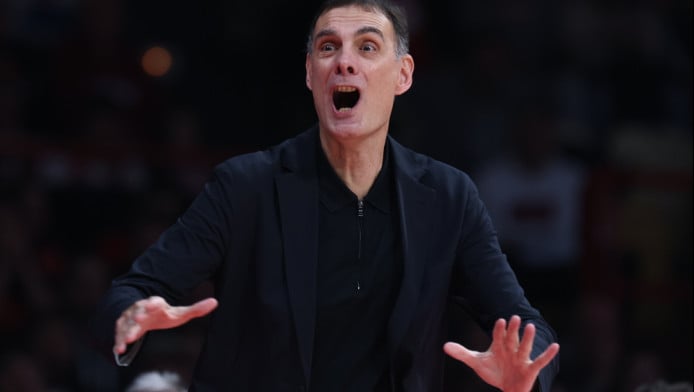 Vlog Καούρη: Δεν δικαιώθηκε ο Μπαρτζώκας - Προβληματισμός στον Ολυμπιακό