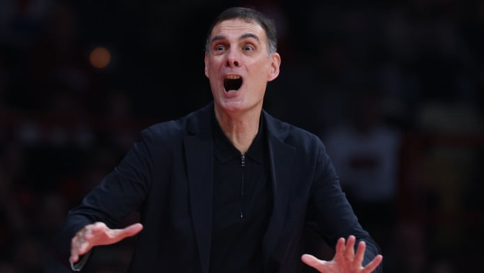 Βεζένκοφ, Ουόκαπ και Φουρνιέ εκτός! Η 12άδα τού Ολυμπιακού για Ηρακλή