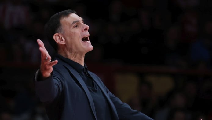 Τσαντίστηκε ο Μπαρτζώκας με τους παίκτες - “Παίξτε μόνοι σας” (ΒΙΝΤΕΟ)