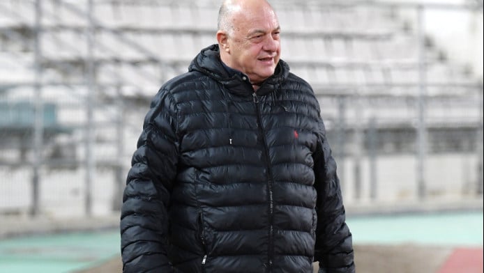 "Βολές" Μπέου: "Για την αλλοίωση στη Λεωφόρο θα μιλήσει κανείς;"