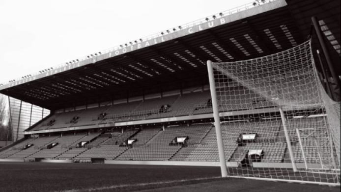 Τραγωδία στην Αγγλία: Οπαδός έχασε τη ζωή του, αναβλήθηκε το ματς (ΦΩΤΟ)