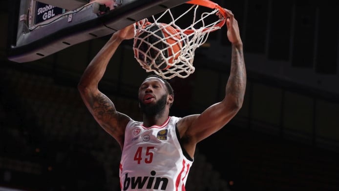 Το μήνυμα Χολ για Βίρτους Μπολόνια - “Αυτόν πρέπει να περιορίσουμε”