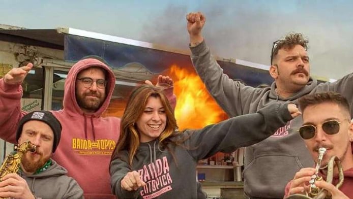 Τί έλεγε το τραγούδι της μπάντας που "έκοψε" ο δήμαρχος Φλώρινας;