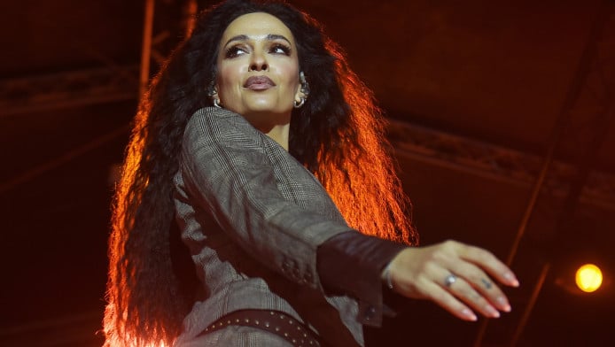 Σοκάρει η Ελένη Φουρέιρα: "Οδηγούσα και ήμουν με αίματα παντού"