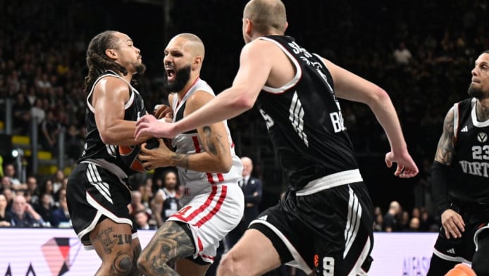 Τον έσωσαν Φουρνιέ, Ντόρσεϊ - Απέφυγε το… χαρακίρι ο Ολυμπιακός (ΒΙΝΤΕΟ)