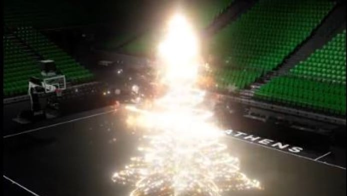 Οι ευχές του Παναθηναϊκού με το... glass floor (ΒΙΝΤΕΟ)