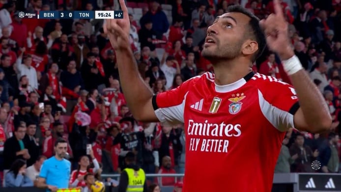 Πρωτοσέλιδο στην A΄ Bola το show Παυλίδη στην 4άρα της Μπενφίκα (ΦΩΤΟ)