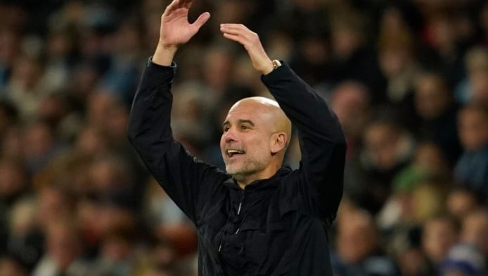 “Αρπαγμένος” ο Γκουαρντιόλα - Τα έβαλε με τον κάμεραμαν! (BINTEO)