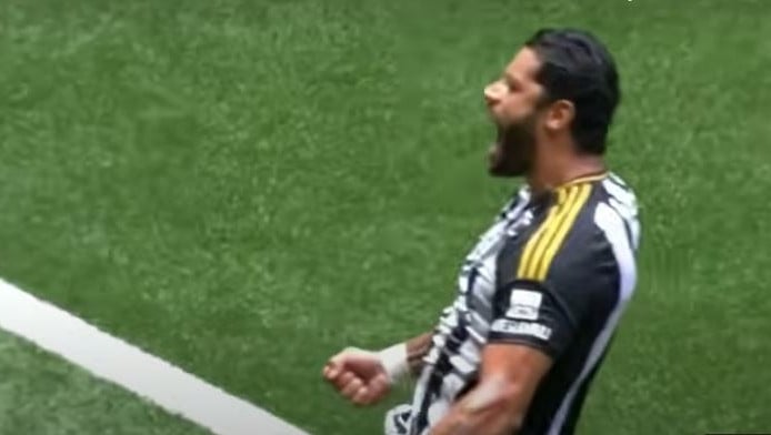 Φάουλ–ρουκέτα ακόμα και στα 39 του ο Χουλκ! (ΒΙΝΤΕΟ)