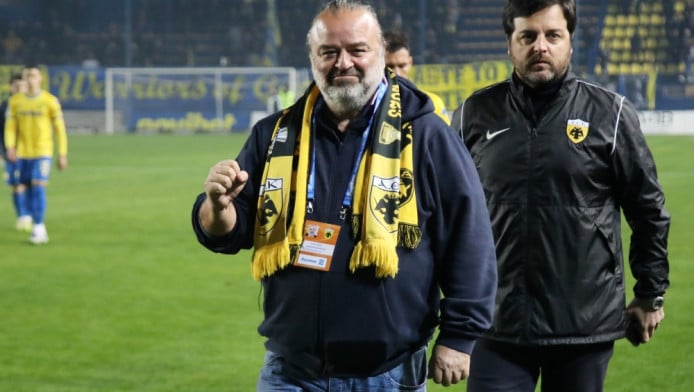 Συνάντηση Ηλιόπουλου με Έλληνα άσο - Δίνουν τα χέρια! (ΒΙΝΤΕΟ)