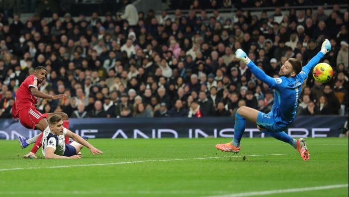 Γεια σας πελάτες! Το ρεκόρ του Ίσακ και ο προβληματισμός για Λίβερπουλ