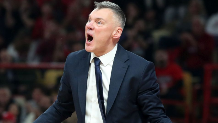 "Καμπανάκι" Σάρας για ΣΕΦ - Ατάκες για παίκτες του Ολυμπιακού