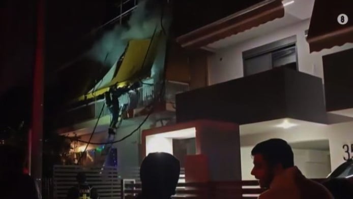 Έκρηξη σε διαμέρισμα στην Καλλιθέα! ΣΟΚ το θέαμα για τους πυροσβέστες