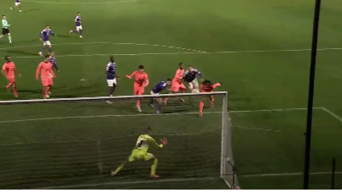 Αδιανόητο γύρισμα του Κουντέ στον Τερ Στέγκεν... με την πλάτη (ΒΙΝΤΕΟ)