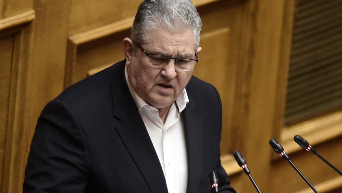 Χαμός μέσα στη Βουλή από την "καυτή" ατάκα Κουτσούμπα σε Κωνσταντοπούλου!