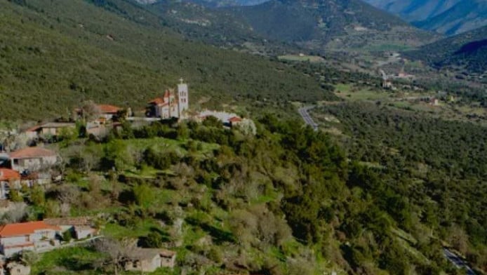 Αυτό είναι το άγνωστο χωριό της Ελλάδας με τις φοβερές εκπλήξεις