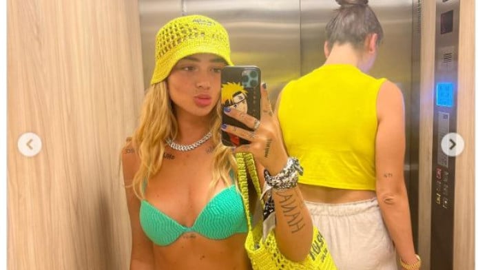 Η Αλβανίδα που... σέρνει τον ποδοσφαιριστή (ΦΩΤΟ)