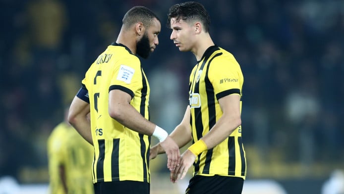 Αγωνία για Μουκουντί και Ρέλβας! Στόπερ "τύπου Ζεβλάκοφ" θέλει η ΑΕΚ