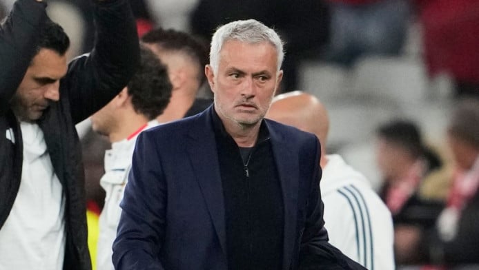 Ο γνωστός Μουρίνιο - Η… τιμωρία σε δημοσιογράφο! (ΒΙΝΤΕΟ)