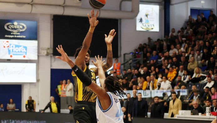 Με την ψυχή στο στόμα η ΑΕΚ - Μοιραίος Μάντζαρης για τη Μύκονο (ΒΙΝΤΕΟ)