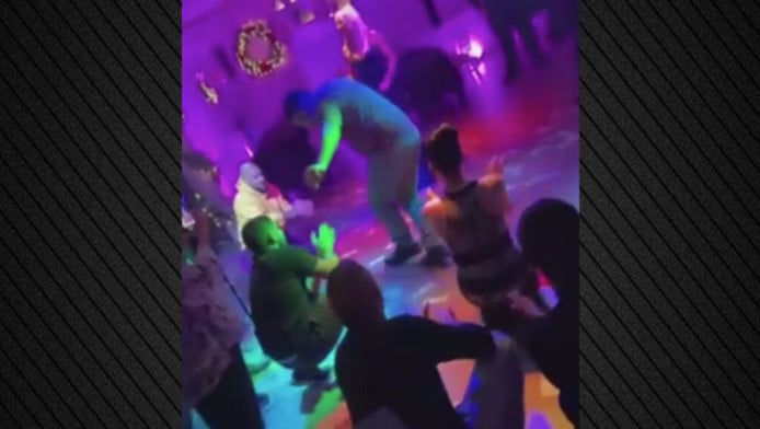 Νέα Υόρκη: Μπουζούκια αλά ελληνικά: Πώς «πετάνε» τα δολάρια οι ομογενείς