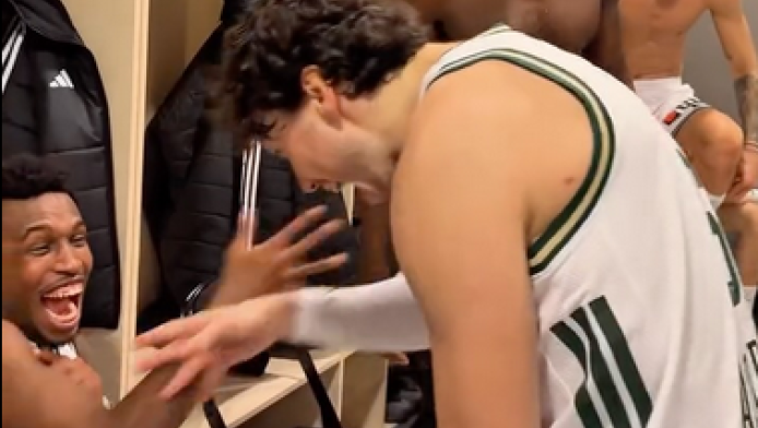 "Τρέλα" με τον Όσμαν στα αποδυτήρια του Παναθηναϊκού! (ΒΙΝΤΕΟ)
