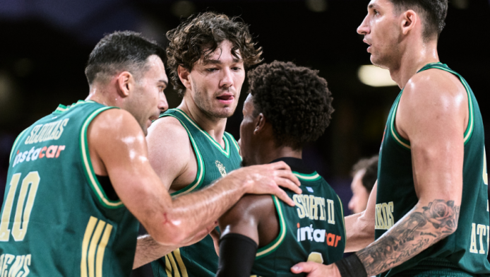 Απίστευτο βίντεο! Το Πράσινο πάρτι από τα αποδυτήρια μέχρι το παρκέ (vid)