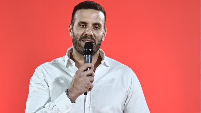 Ξυλοδαρμός δημοσιογράφου από Νίκο Παππά! Διεγράφη από ΣΥΡΙΖΑ