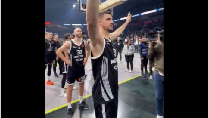 Οι οπαδοί φώναζαν «Ομπράντοβιτς» και κάποιοι παίκτες δυσανασχέτησαν (Vid)