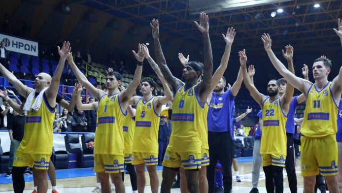 Eκπληκτικό Περιστέρι! - Άλωσε τη Σαραγόσα