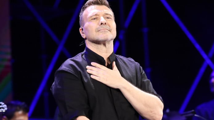 Πασίγνωστος Έλληνας αθλητής γράφει στίχους για τον Γιάννη Πλούταρχο (Video)