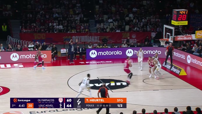 Ασίστ Βεζένκοφ και ισοπεδωτικό κάρφωμα Μιλουτίνοφ! (ΒΙΝΤΕΟ)