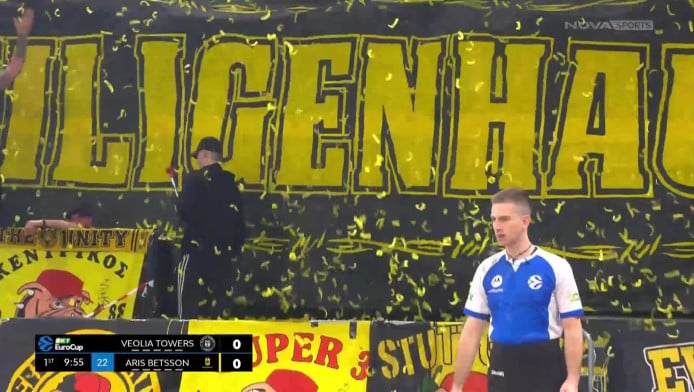 Σε... παράνοια ο κόσμος του Άρη - Τρέλαναν τους πάντες στο Αμβούργο (vid)