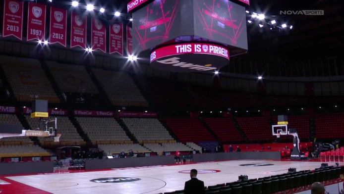 Εικόνα μέσα από το ΣΕΦ, λίγο μετά την αναβολή του Ολυμπιακός-Φενέρ (ΒΙΝΤΕΟ)