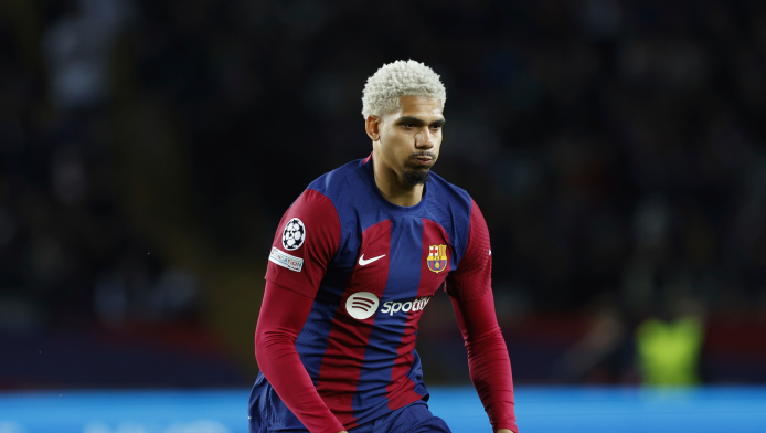 «Βόμβα» με Αραούχο στην Μπαρτσελόνα - Σταματάει το ποδόσφαιρο!