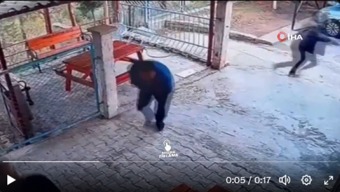 Φρίκη: Ανήλικος μαθητής πυρoβολεί εν ψυχρώ τον διευθυντή του σχολείου (Vid)