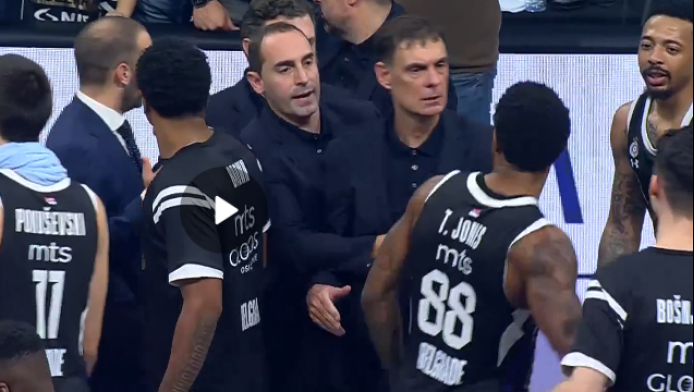 Χοντρό επεισόδιο Μπαρτζώκα με Τζοουνς: Παραλίγο να πιαστούν στα χέρια (Vid)